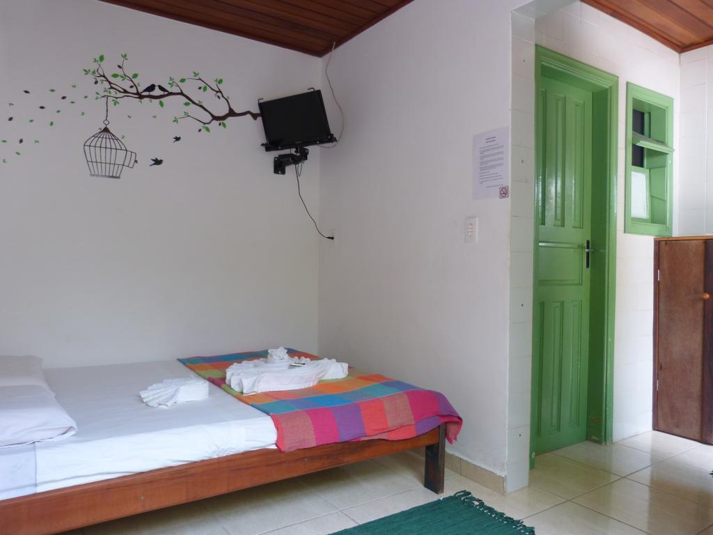 Suites O Flautista Ubatuba Ruang foto